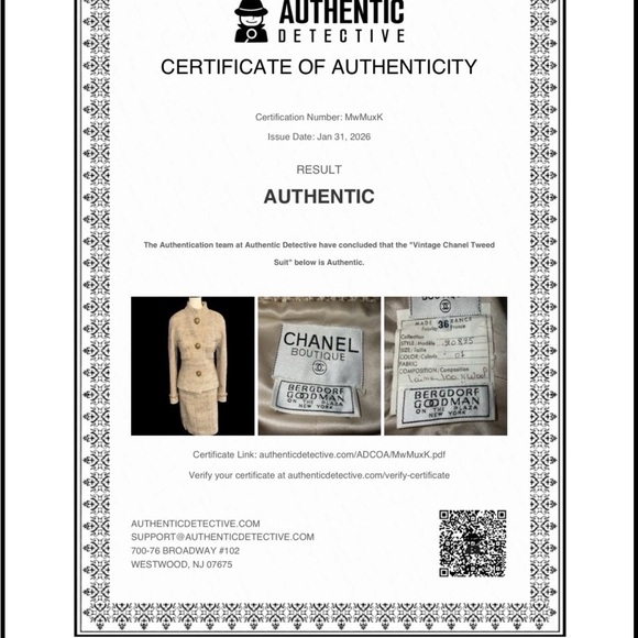 CHANEL Beige Tweed Suit - Picture 2 of 16